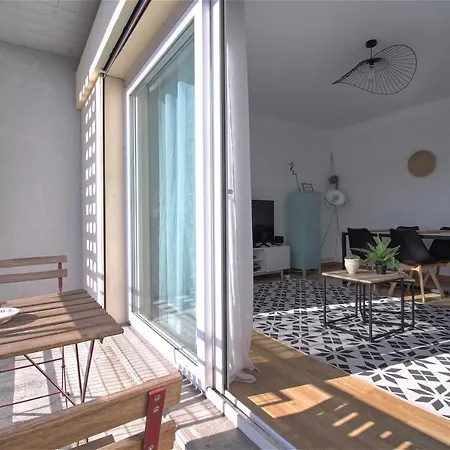 Adelitas House Apartment *