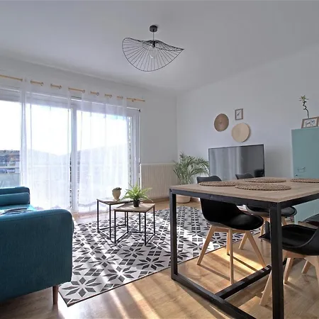 Adelitas House * Agen