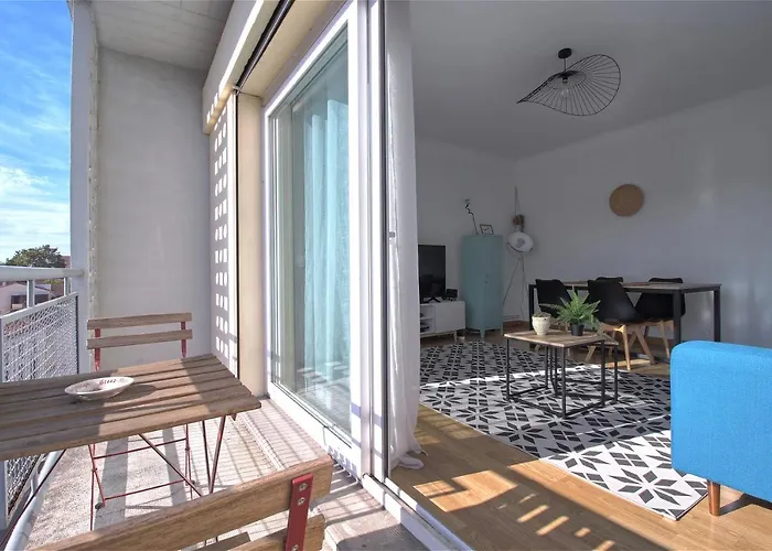 Adelitas House Apartment *